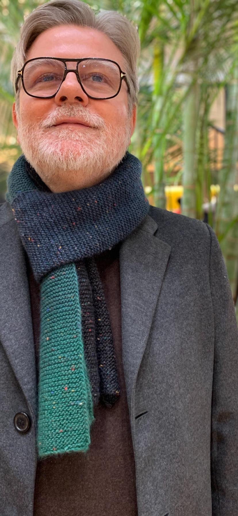 LOARWENN: Écharpe en laine tricotée à la main spécialement pour vous.Laine de couleurs dégradées