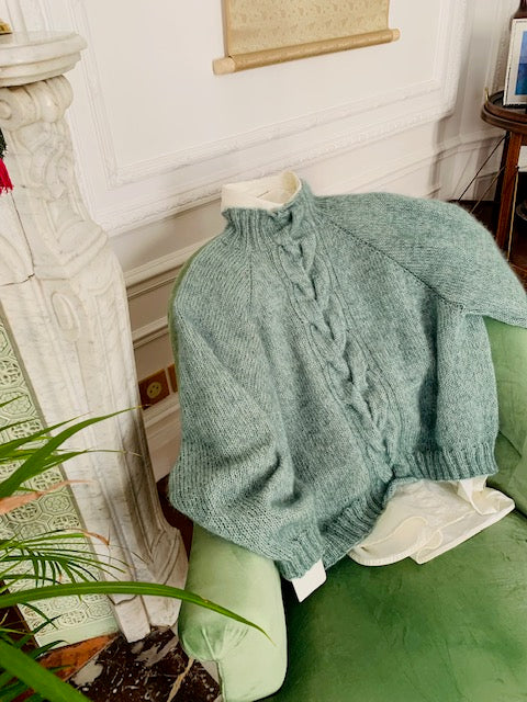 Busan Sweater green: Pull Torsadé modèle Danois en laine fait mains