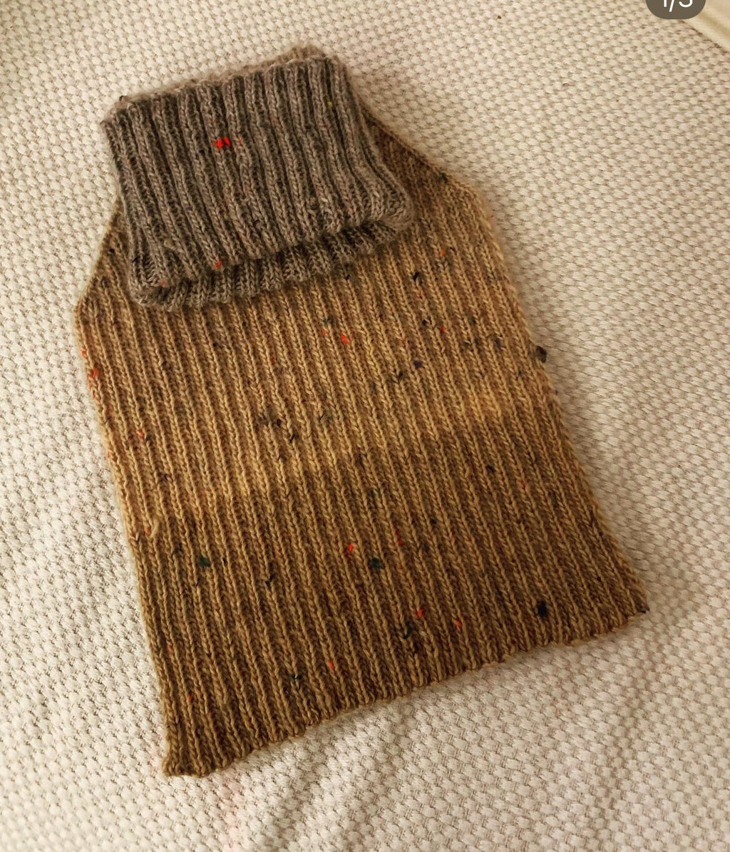 TOMM brown: Neck warmer tricoté mains spécialement pour vous.