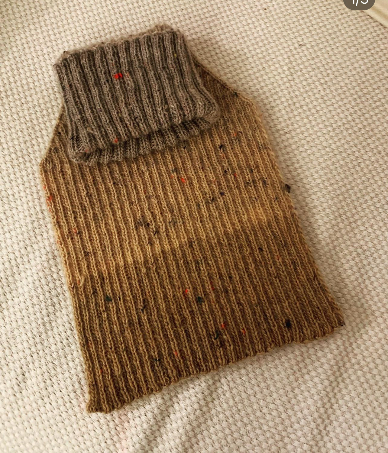 TOMM brown: Neck warmer tricoté mains spécialement pour vous.