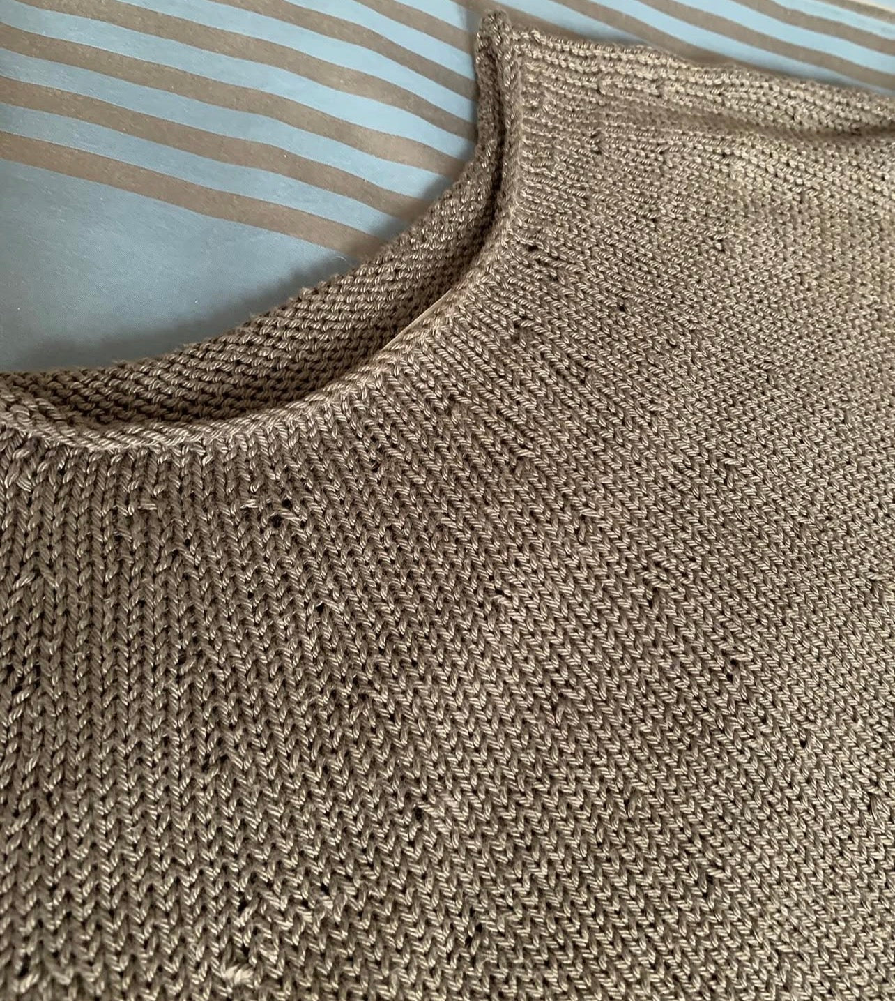 Plain yoke tee en coton naturel