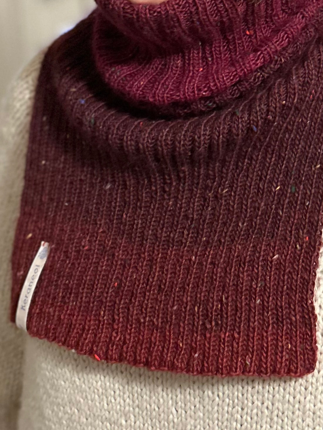 TOMM Red: Neck warmer