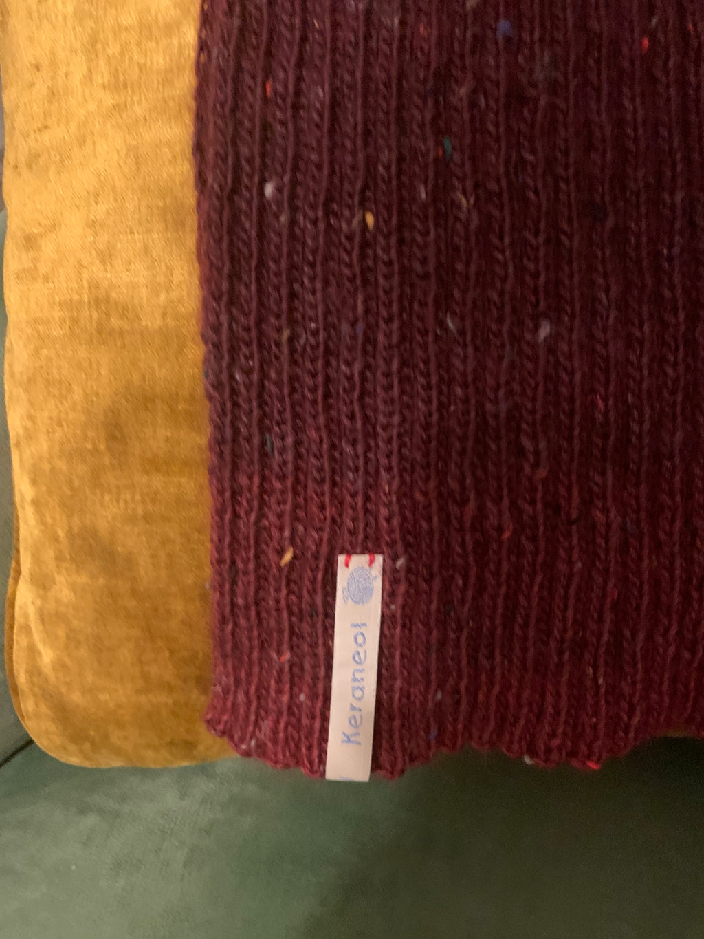 TOMM Red: Neck warmer