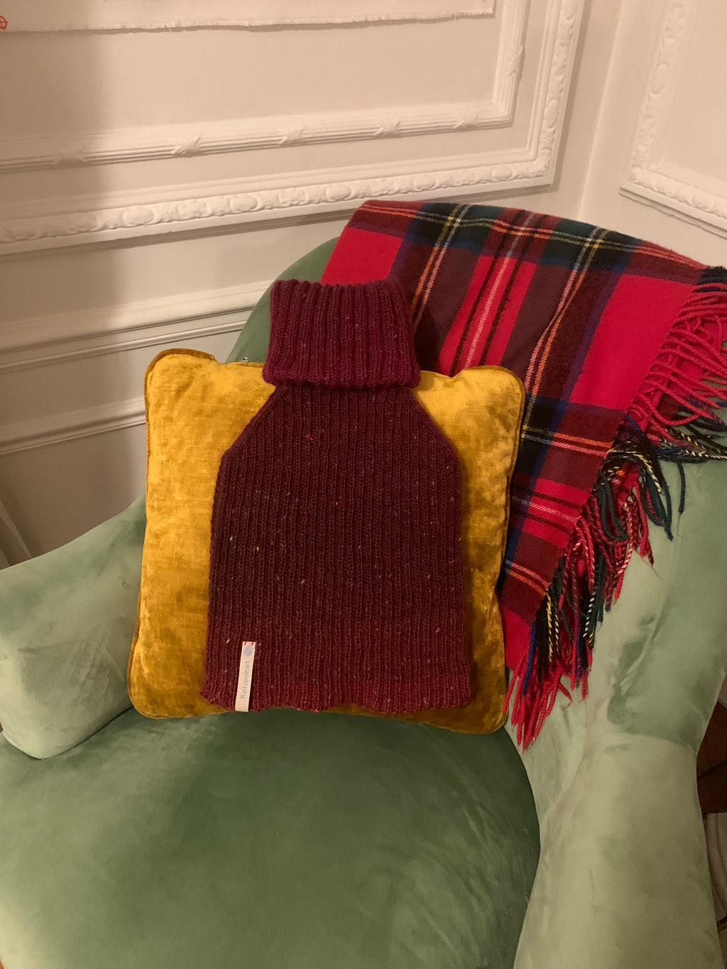 TOMM Red: Neck warmer