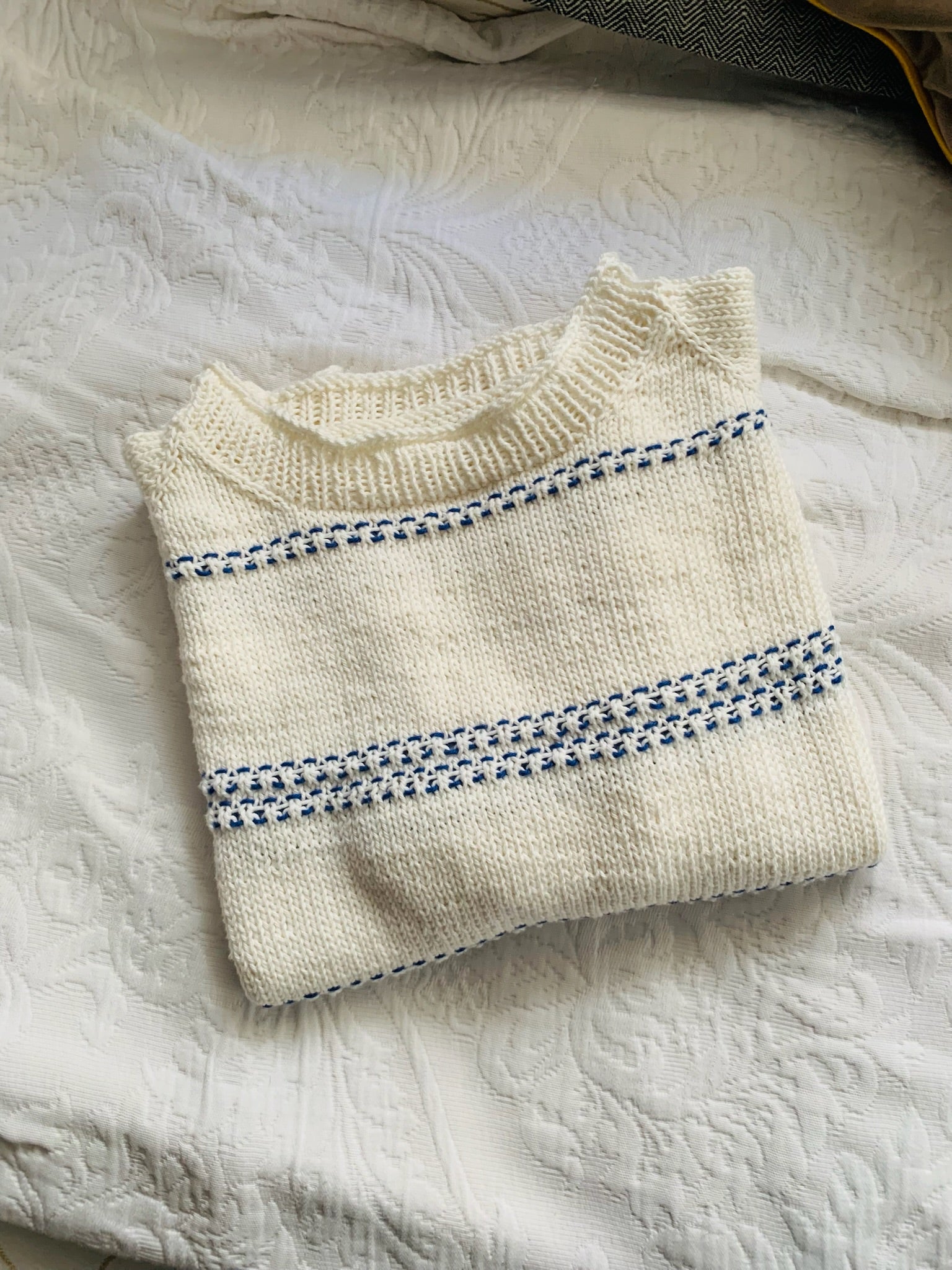 Raglan Magic Dots