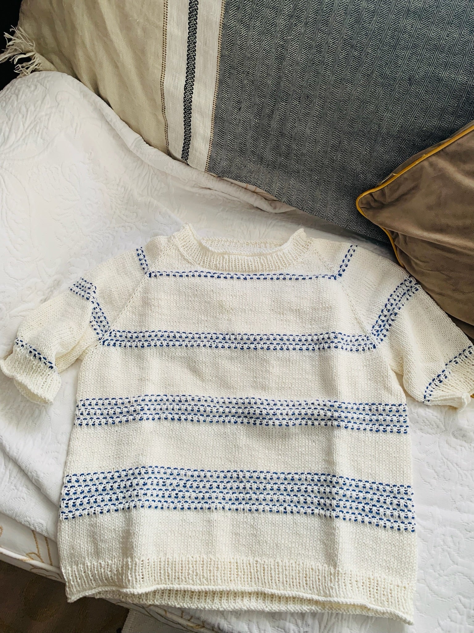 Raglan Magic Dots